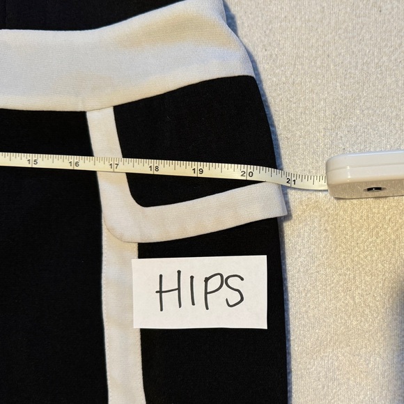 (12) Metrostyle 1950’s Throwback. Black & White Summer Work or Party Dress - Picture 11 of 13